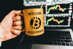 Bitcoin Hits Record High Above $84,000 as Short Sellers Lose $6B; U.S. Stocks See $20B Inflow and Dollar Strengthens After Trump’s Election Win