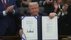 US Ends Historic 42-Day Government Shutdown After Trump Signs Funding Bill