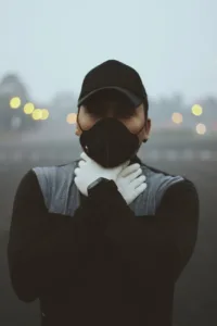 Delhi Pollution Turns Deadly: 75% Households Report Illness, Survey Reveals